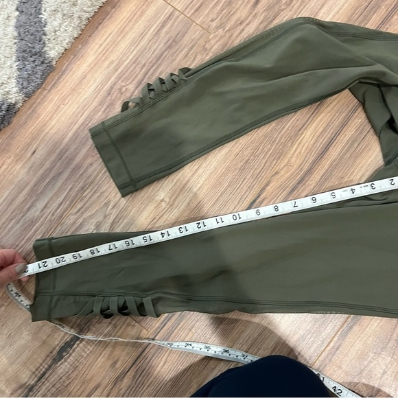 Lululemon Wunder Under Crop Legging - Picture 6 of 9